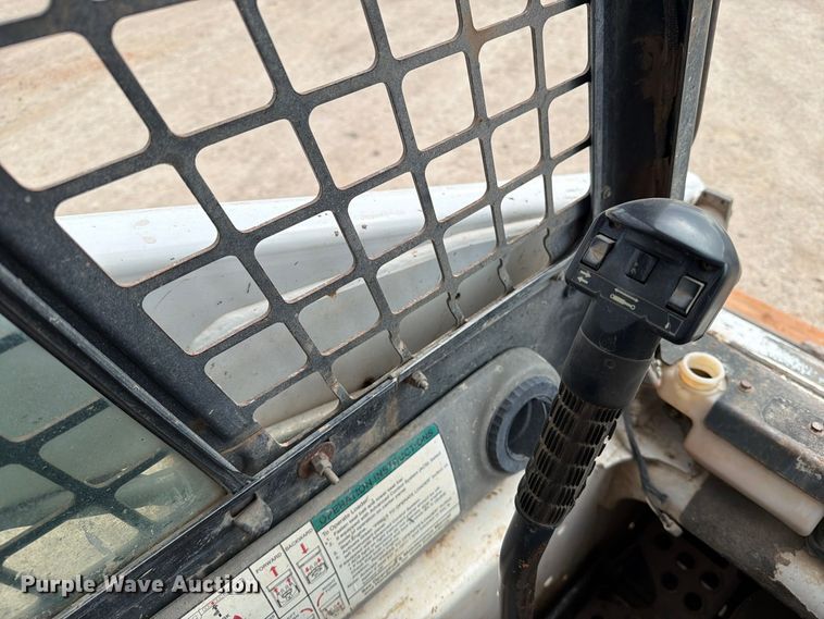 image for item FT6983 Bobcat T140 tracked skid steer loader