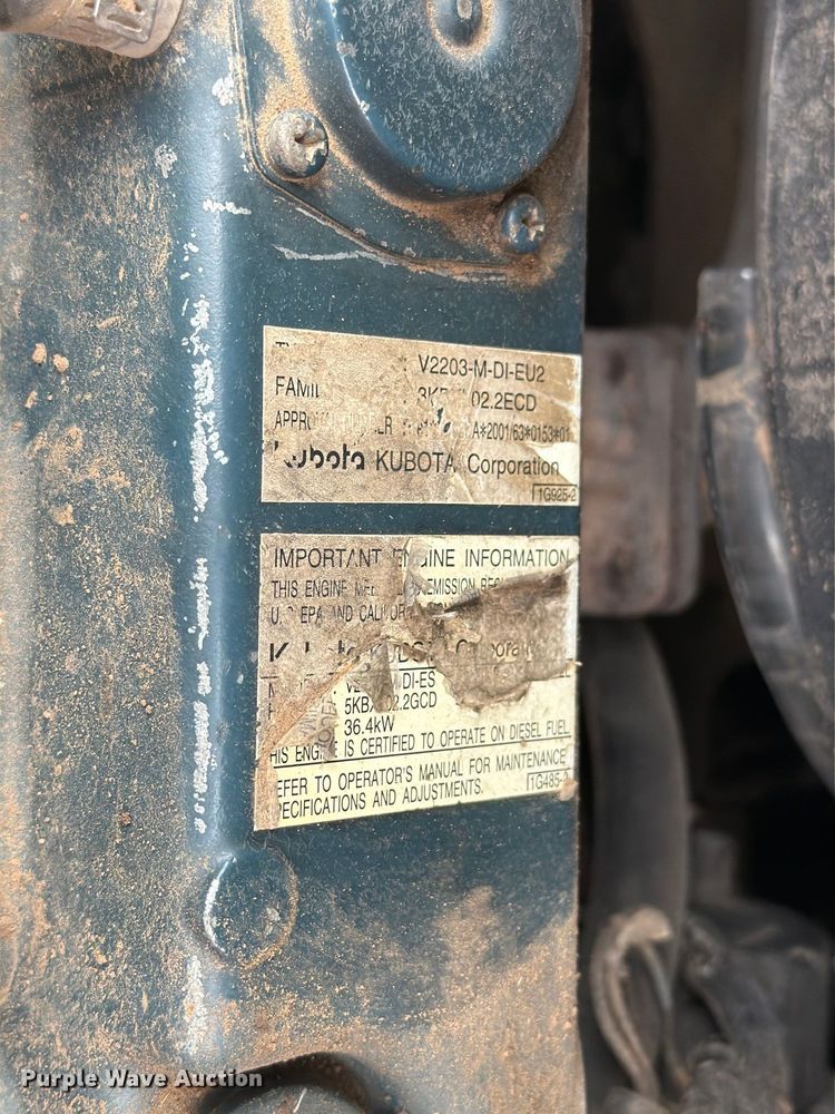 image for item FT6983 Bobcat T140 tracked skid steer loader