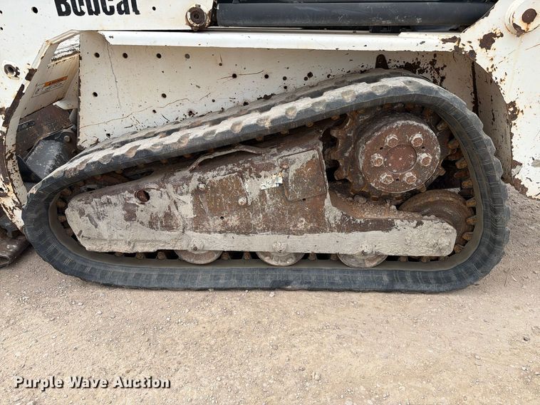 image for item FT6983 Bobcat T140 tracked skid steer loader