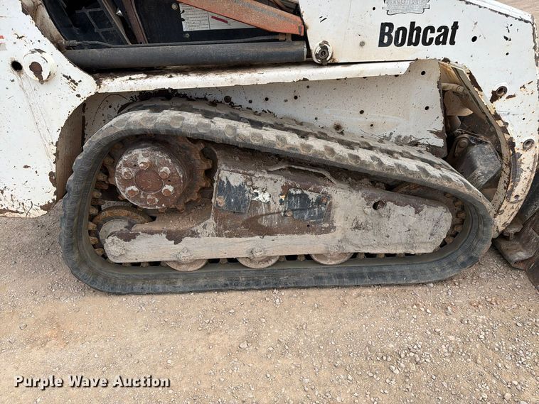 image for item FT6983 Bobcat T140 tracked skid steer loader