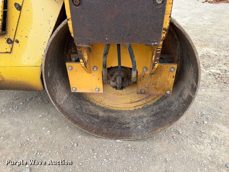 image for item FT6984 1995 Dynapac CC142 double drum vibratory roller