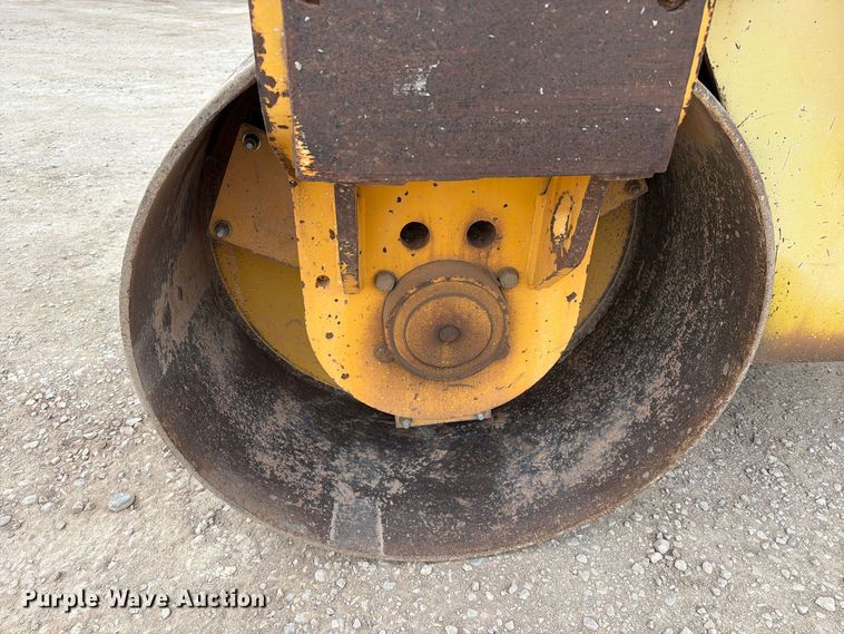 image for item FT6984 1995 Dynapac CC142 double drum vibratory roller