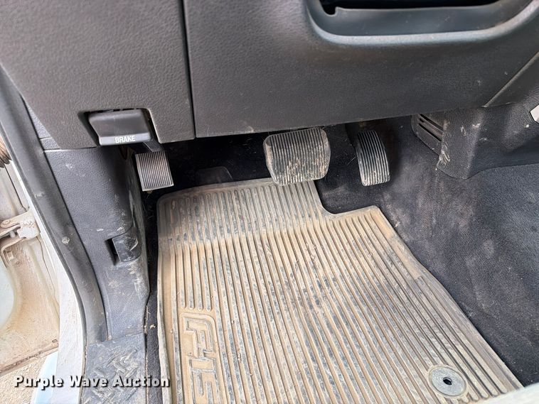 image for item FT6985 2012 Ford F150 Ext. Cab pickup truck