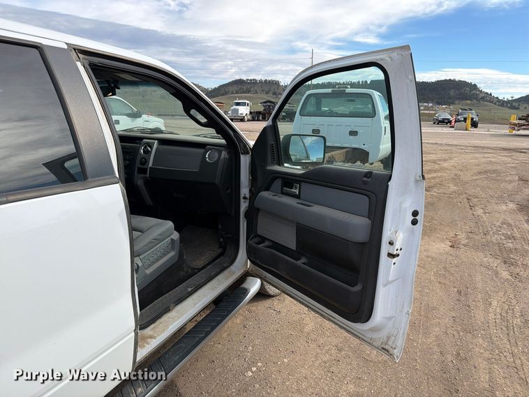 image for item FT6985 2012 Ford F150 Ext. Cab pickup truck