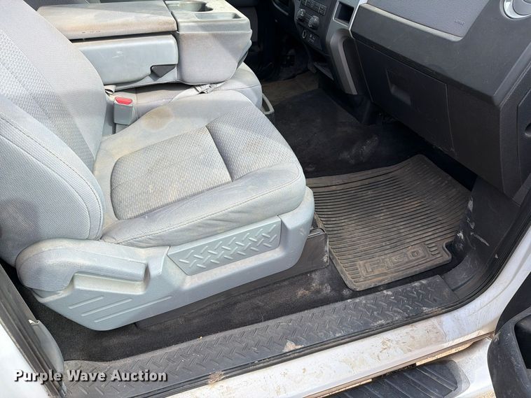 image for item FT6985 2012 Ford F150 Ext. Cab pickup truck
