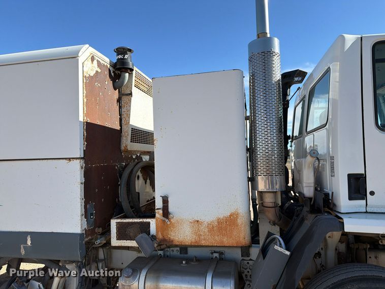 image for item FT6986 2002 Sterling SC8000 street sweeper truck