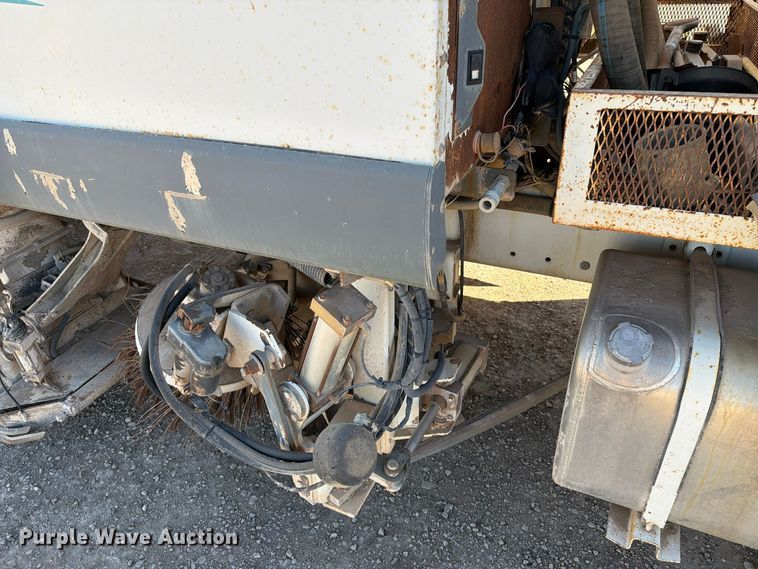 image for item FT6986 2002 Sterling SC8000 street sweeper truck
