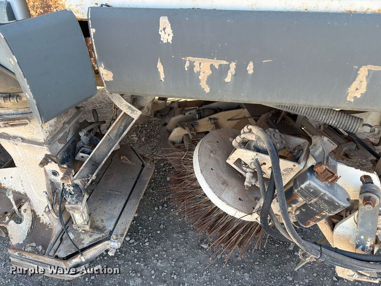 image for item FT6986 2002 Sterling SC8000 street sweeper truck