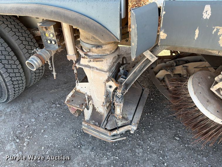 image for item FT6986 2002 Sterling SC8000 street sweeper truck