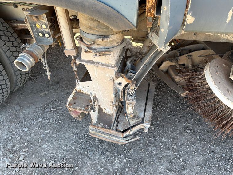 image for item FT6986 2002 Sterling SC8000 street sweeper truck