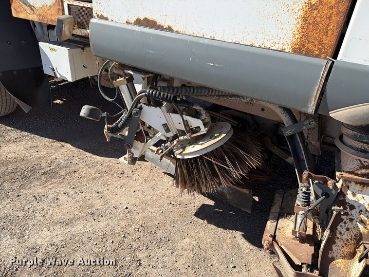 image for item FT6986 2002 Sterling SC8000 street sweeper truck