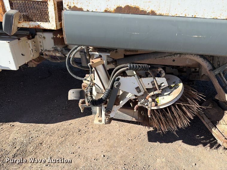 image for item FT6986 2002 Sterling SC8000 street sweeper truck