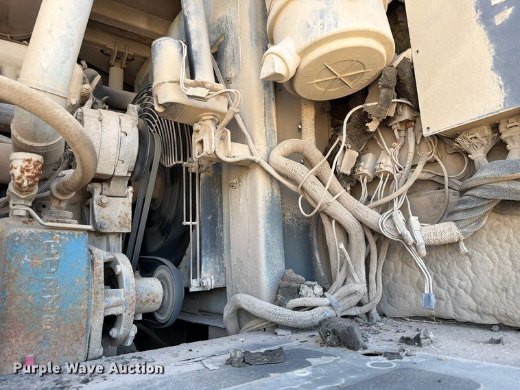image for item FT6986 2002 Sterling SC8000 street sweeper truck