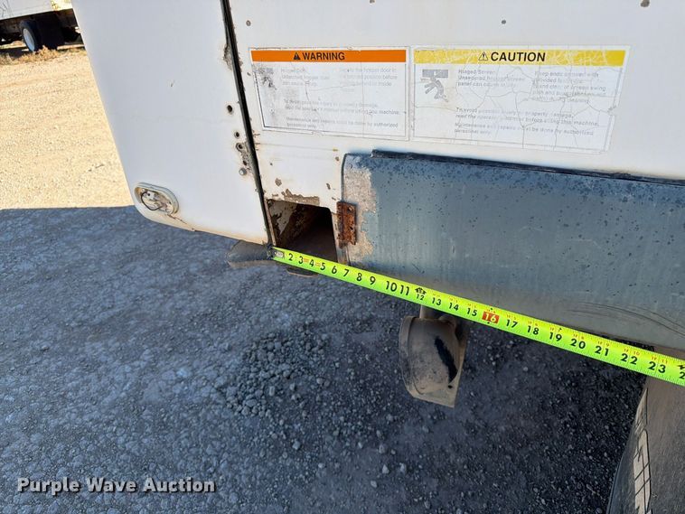 image for item FT6986 2002 Sterling SC8000 street sweeper truck