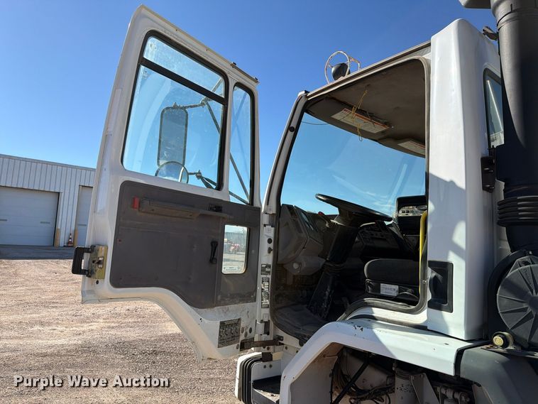 image for item FT6986 2002 Sterling SC8000 street sweeper truck