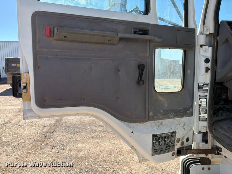 image for item FT6986 2002 Sterling SC8000 street sweeper truck