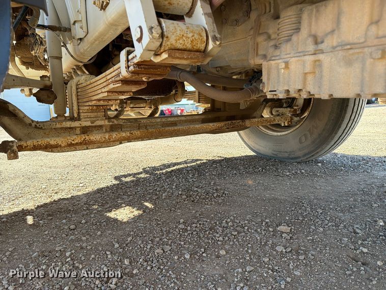image for item FT6986 2002 Sterling SC8000 street sweeper truck