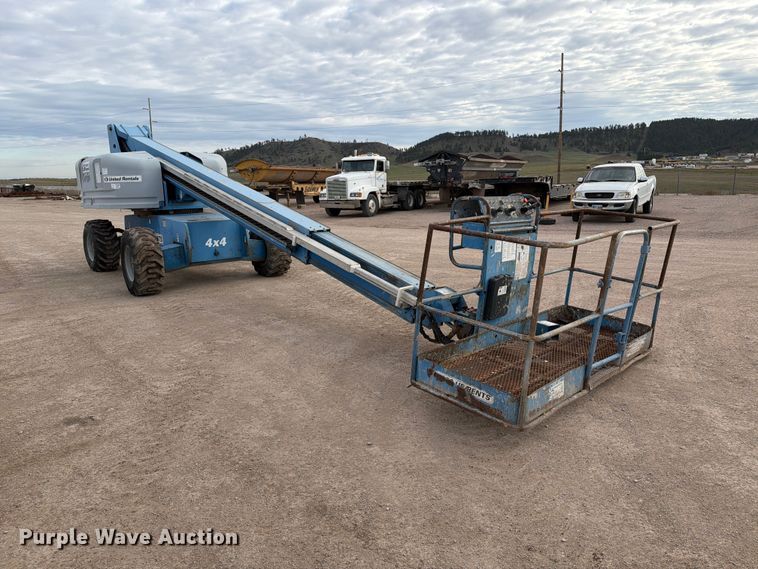 image for item FT6987 2000 Genie S-60 boom lift