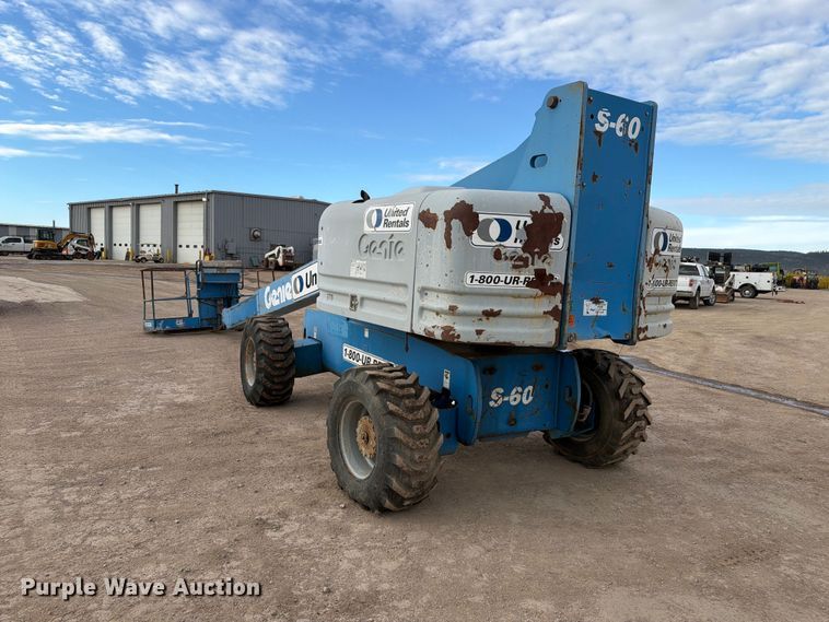 image for item FT6987 2000 Genie S-60 boom lift