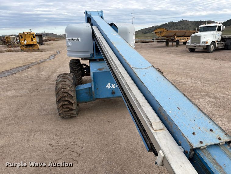 image for item FT6987 2000 Genie S-60 boom lift
