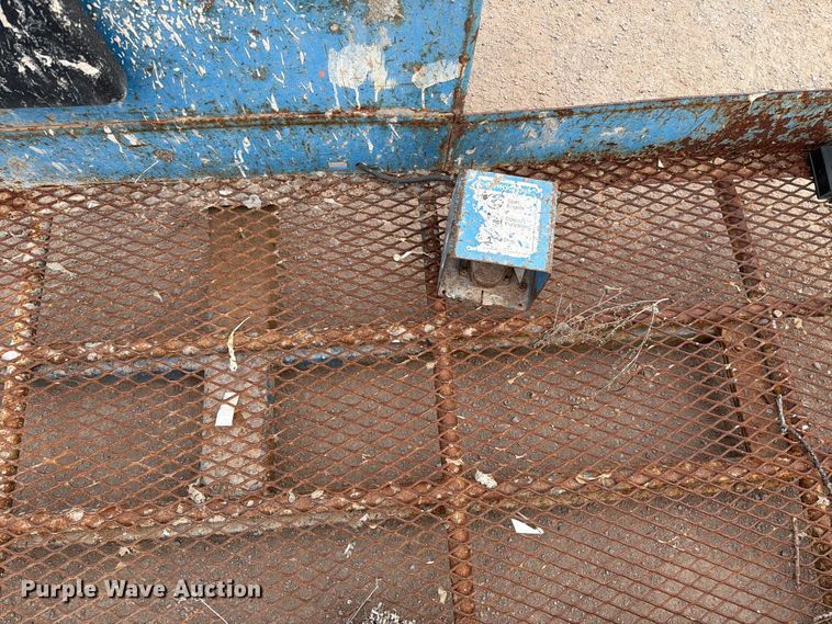 image for item FT6987 2000 Genie S-60 boom lift