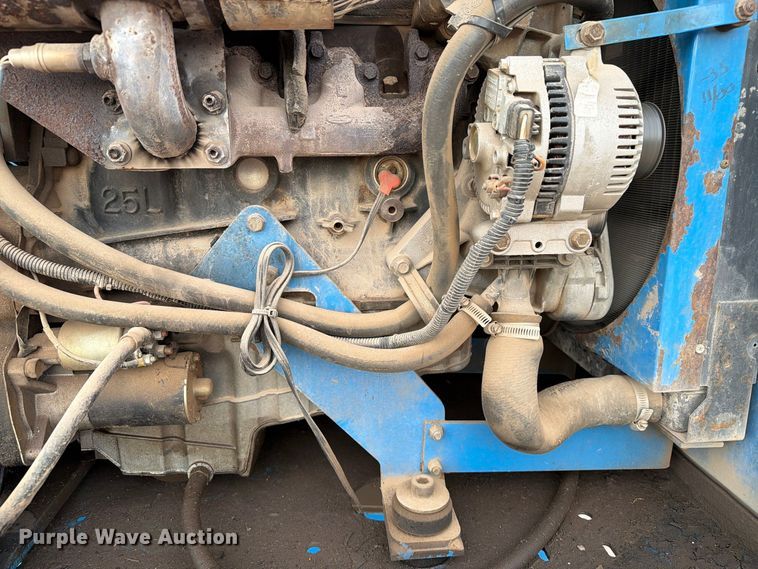 image for item FT6987 2000 Genie S-60 boom lift