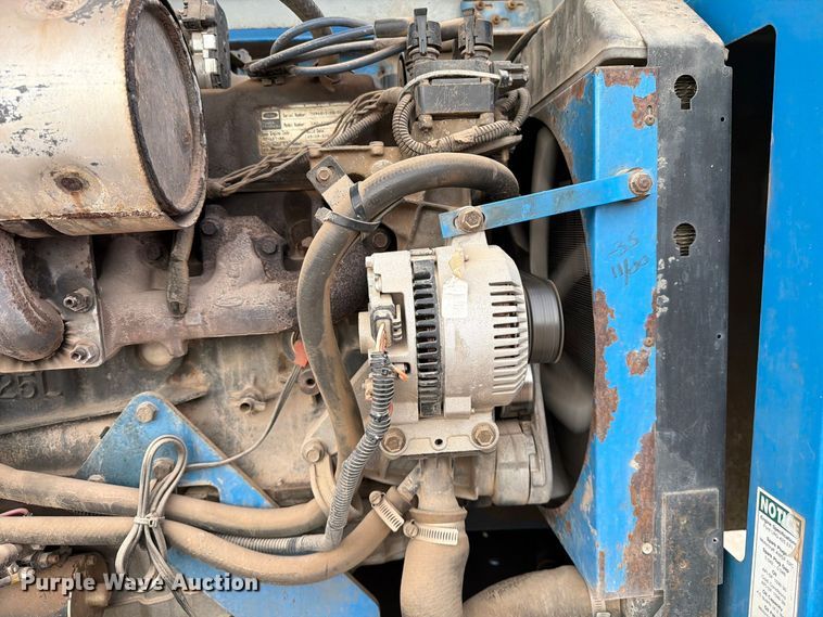 image for item FT6987 2000 Genie S-60 boom lift