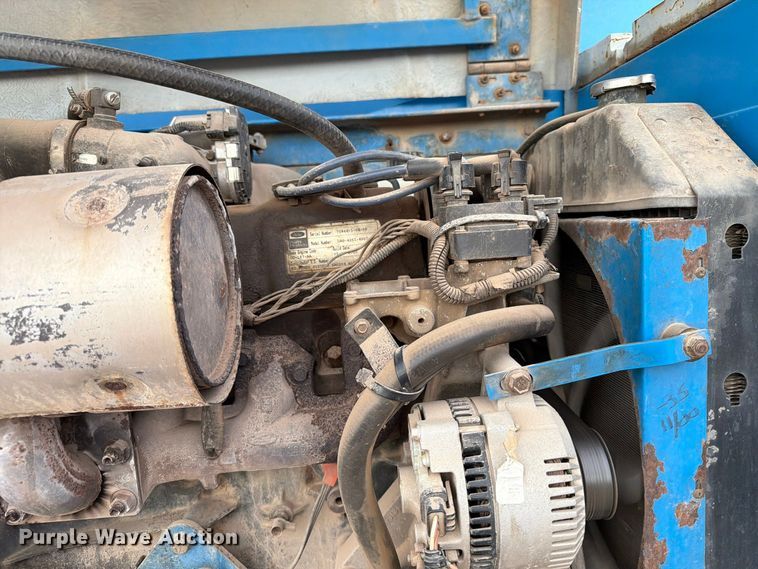 image for item FT6987 2000 Genie S-60 boom lift