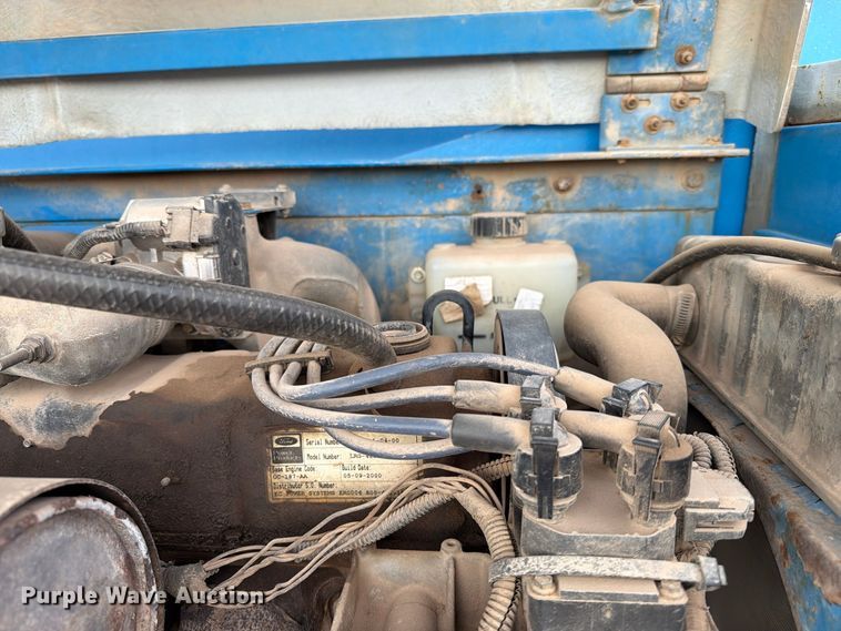 image for item FT6987 2000 Genie S-60 boom lift