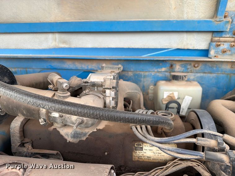 image for item FT6987 2000 Genie S-60 boom lift