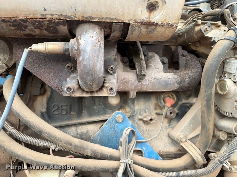 image for item FT6987 2000 Genie S-60 boom lift