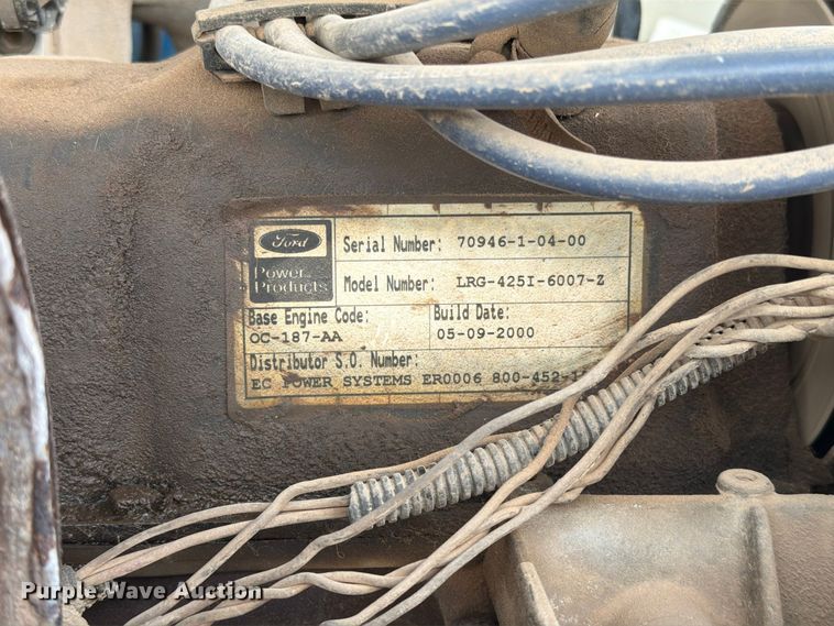 image for item FT6987 2000 Genie S-60 boom lift