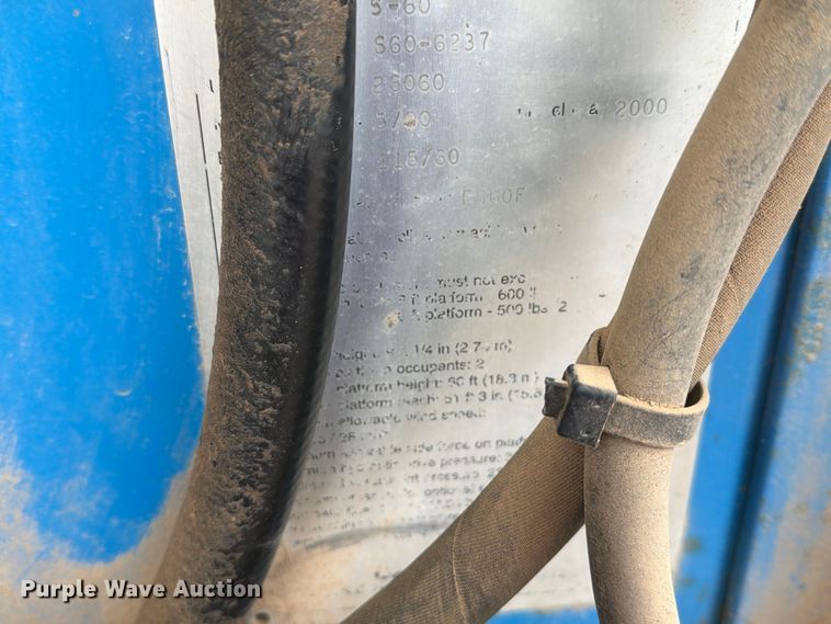 image for item FT6987 2000 Genie S-60 boom lift