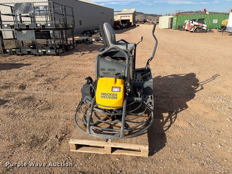 image for item FT6990 Wacker Neuson CRT48-37v power trowel