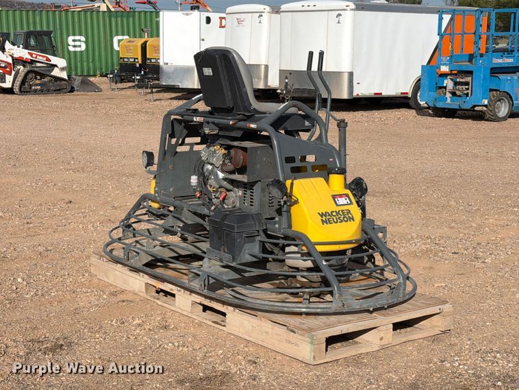 image for item FT6990 Wacker Neuson CRT48-37v power trowel