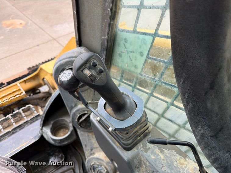 image for item FT6994 2023 Caterpillar 299D3 tracked skid steer loader