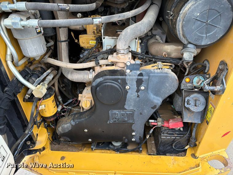 image for item FT6994 2023 Caterpillar 299D3 tracked skid steer loader