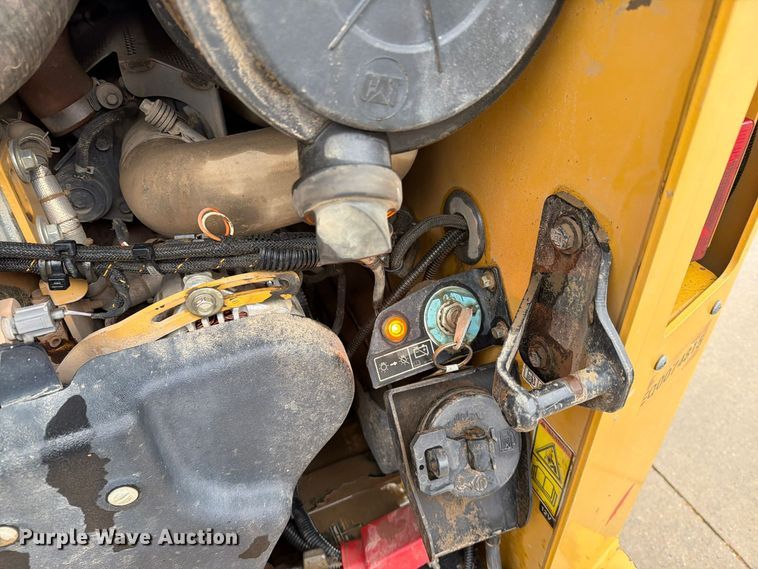 image for item FT6994 2023 Caterpillar 299D3 tracked skid steer loader