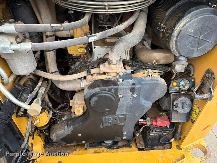 image for item FT6994 2023 Caterpillar 299D3 tracked skid steer loader