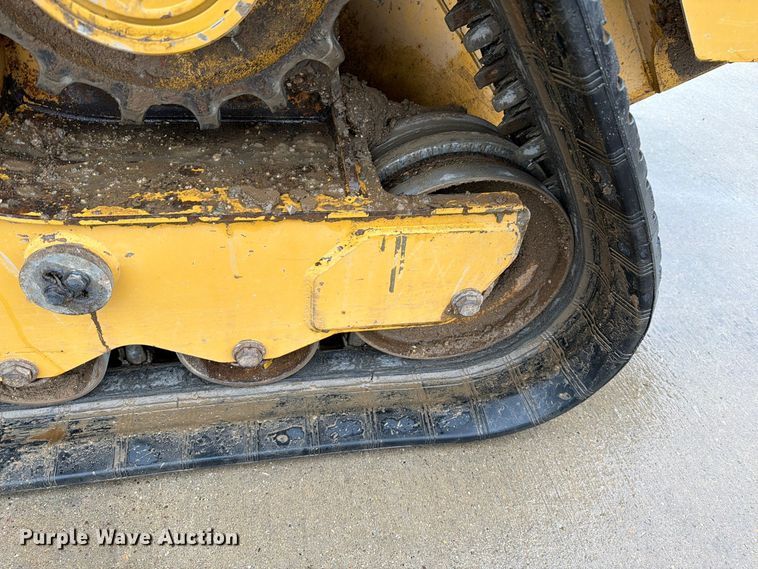image for item FT6994 2023 Caterpillar 299D3 tracked skid steer loader