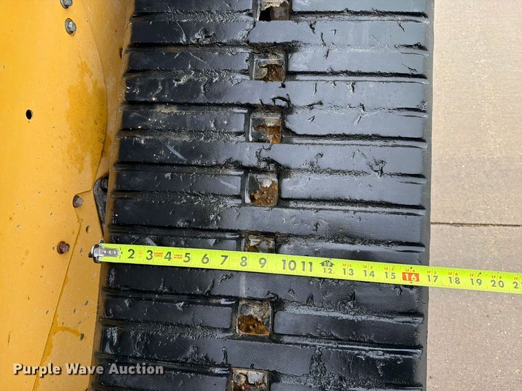 image for item FT6994 2023 Caterpillar 299D3 tracked skid steer loader