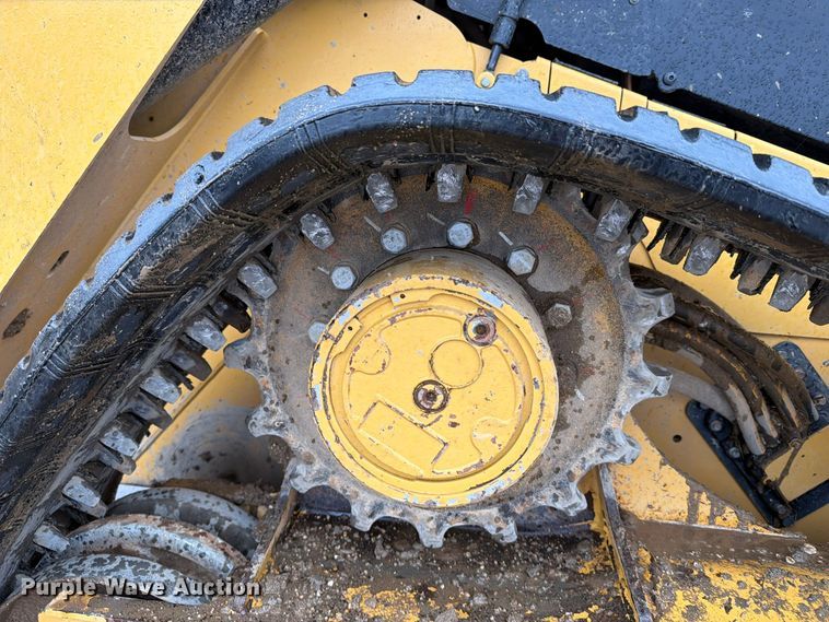 image for item FT6994 2023 Caterpillar 299D3 tracked skid steer loader