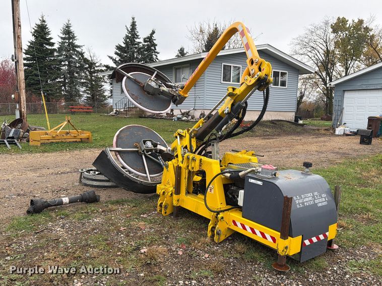 image for item FT7565 2011 U.S. Ditcher GRM-60 Spider guard rail mower