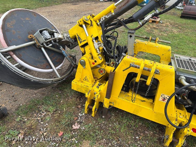 image for item FT7565 2011 U.S. Ditcher GRM-60 Spider guard rail mower