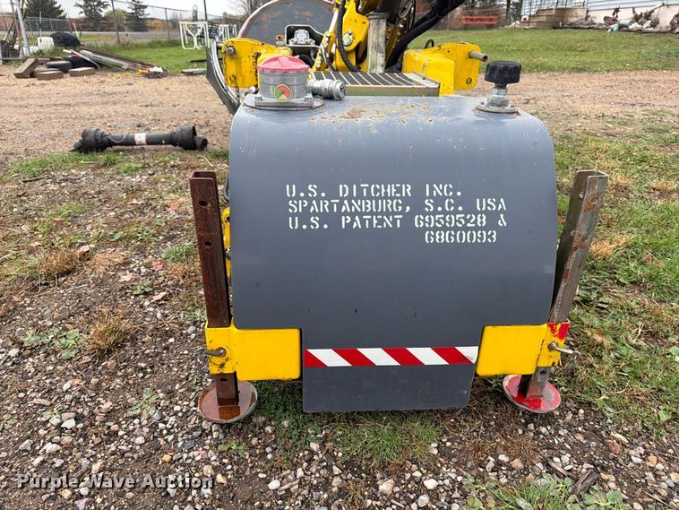 image for item FT7565 2011 U.S. Ditcher GRM-60 Spider guard rail mower
