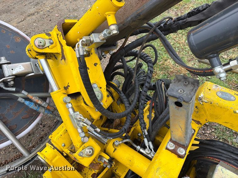 image for item FT7565 2011 U.S. Ditcher GRM-60 Spider guard rail mower