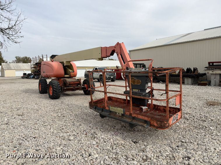 image for item FU0589 1999 JLG 660SJ boom lift