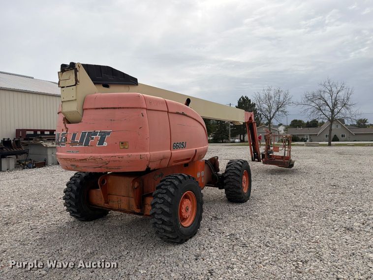 image for item FU0589 1999 JLG 660SJ boom lift