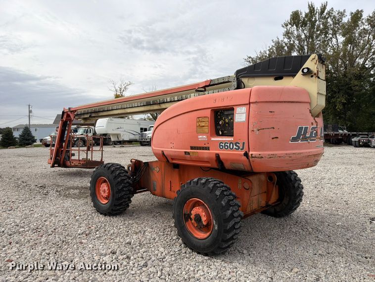 image for item FU0589 1999 JLG 660SJ boom lift
