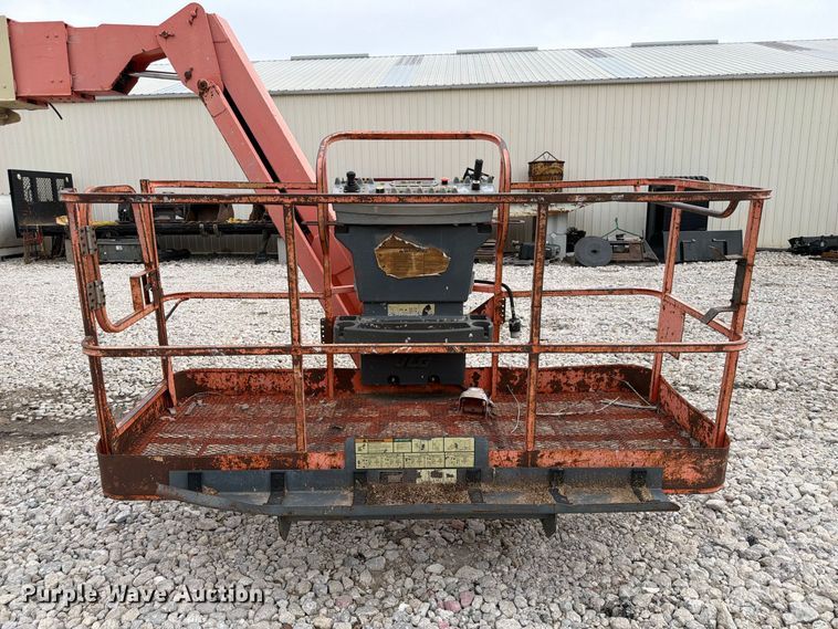 image for item FU0589 1999 JLG 660SJ boom lift